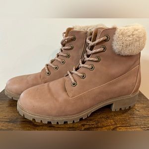 Madden NYC Feerris Ankle Boot Size 9